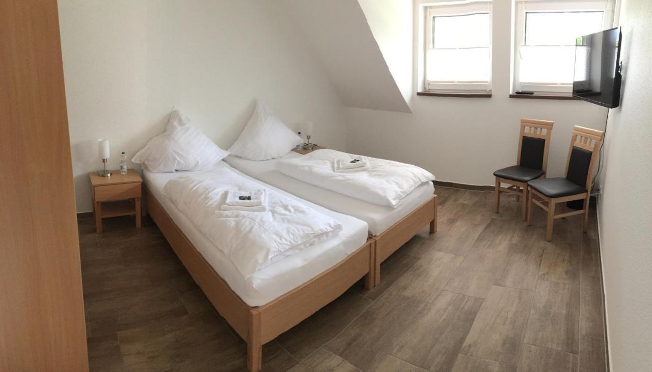 Motel Am Kreisel Harrenstatte Exteriör bild