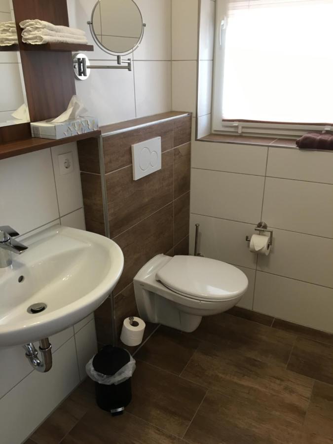 Motel Am Kreisel Harrenstatte Exteriör bild