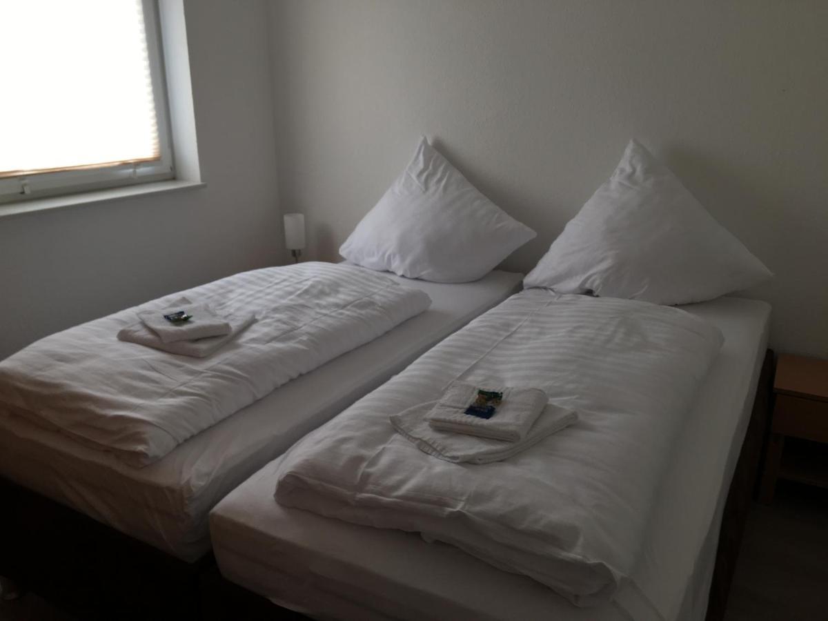 Motel Am Kreisel Harrenstatte Exteriör bild